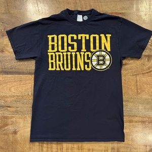 NHL Bruins Unisex T-shirt size Medium. 100% cotton.